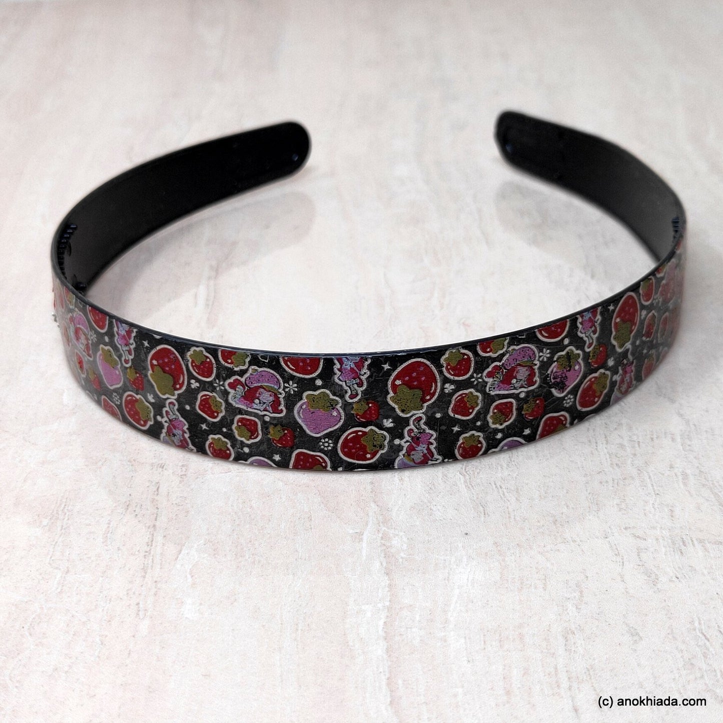 Anokhi Ada Plastic Strawberry Print Headbands/Hairbands for Kids and Girls (19-5f)