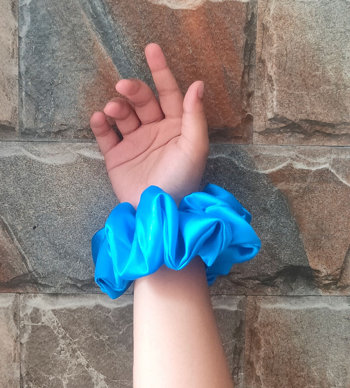 Neon Blue Scrunchie (23-12 Scrunchie)