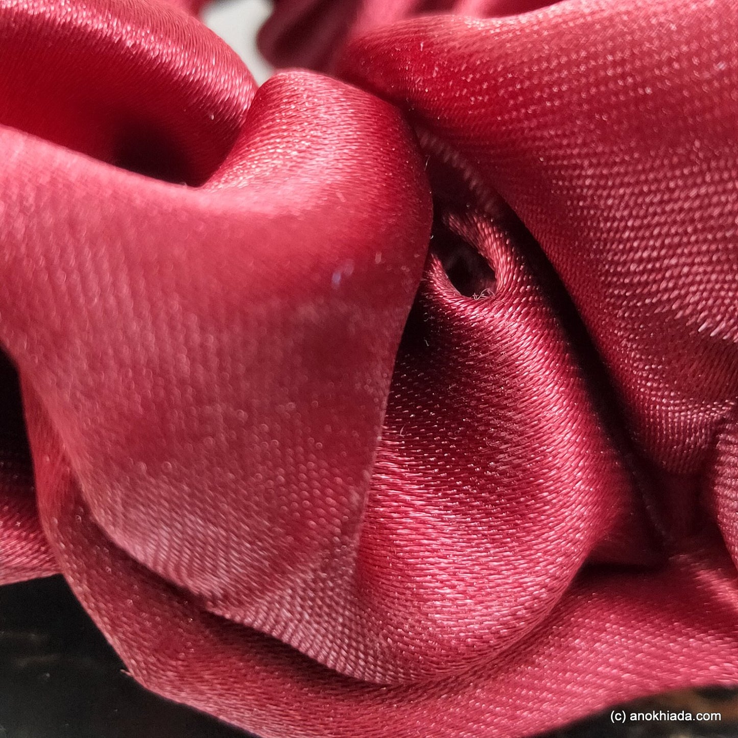 Small Scarlet Satin Scrunchie (23-13a Scrunchie)