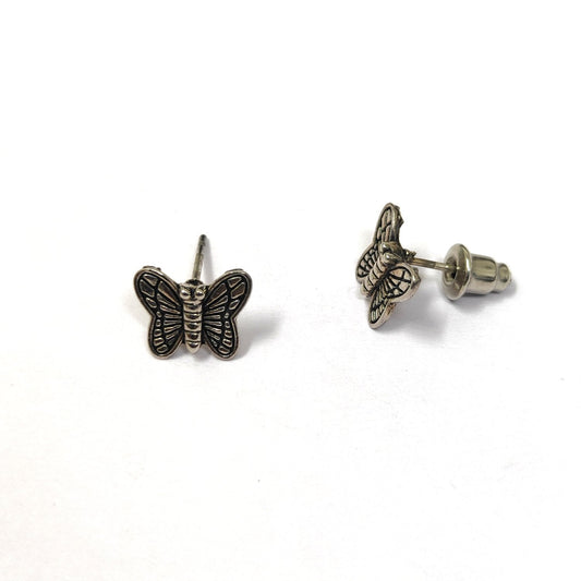 Anokhi Ada Metal Stud Earrings for Girls and Women (Silver)-AG-24
