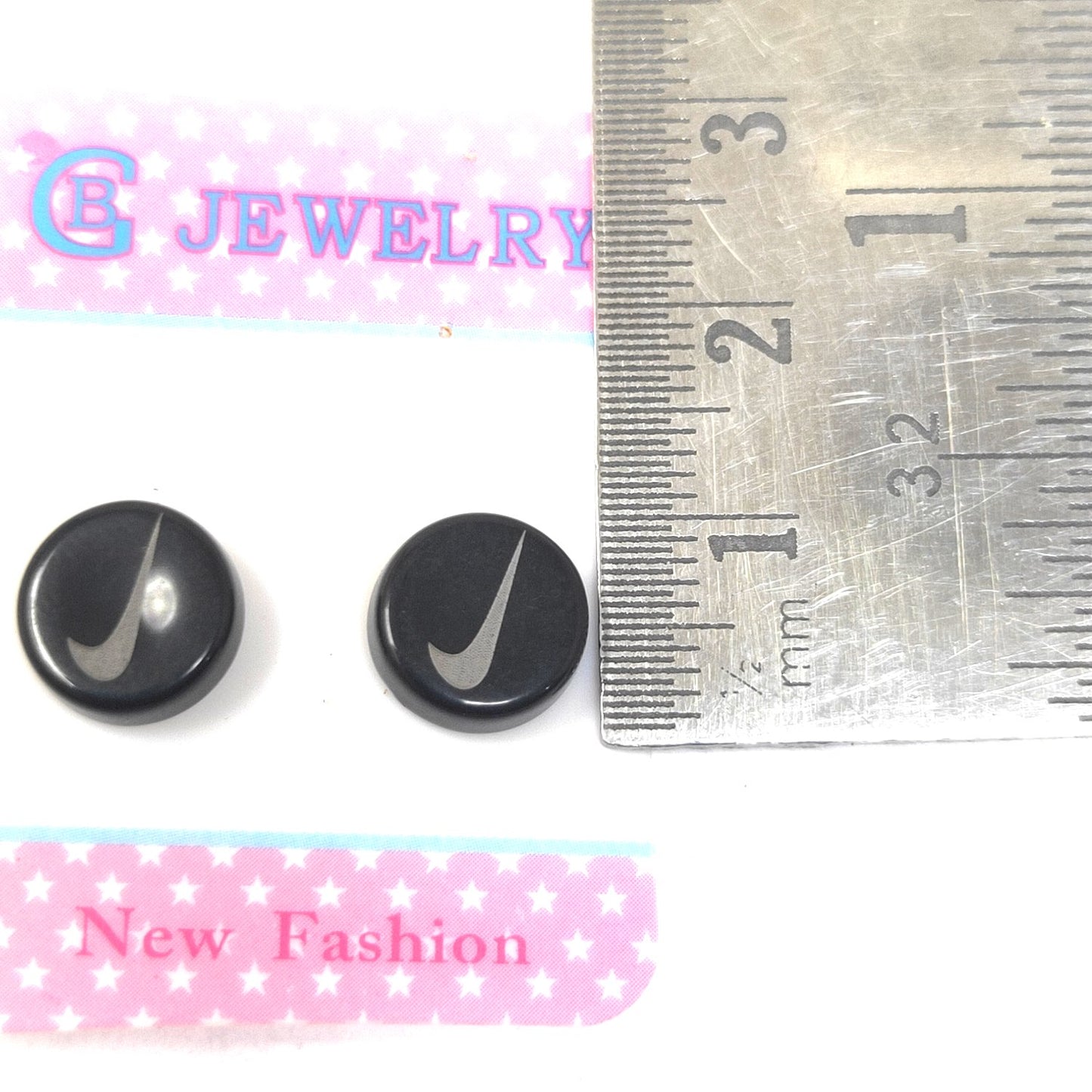 Anokhi Ada Round Magnetic Earrings (AL-24)