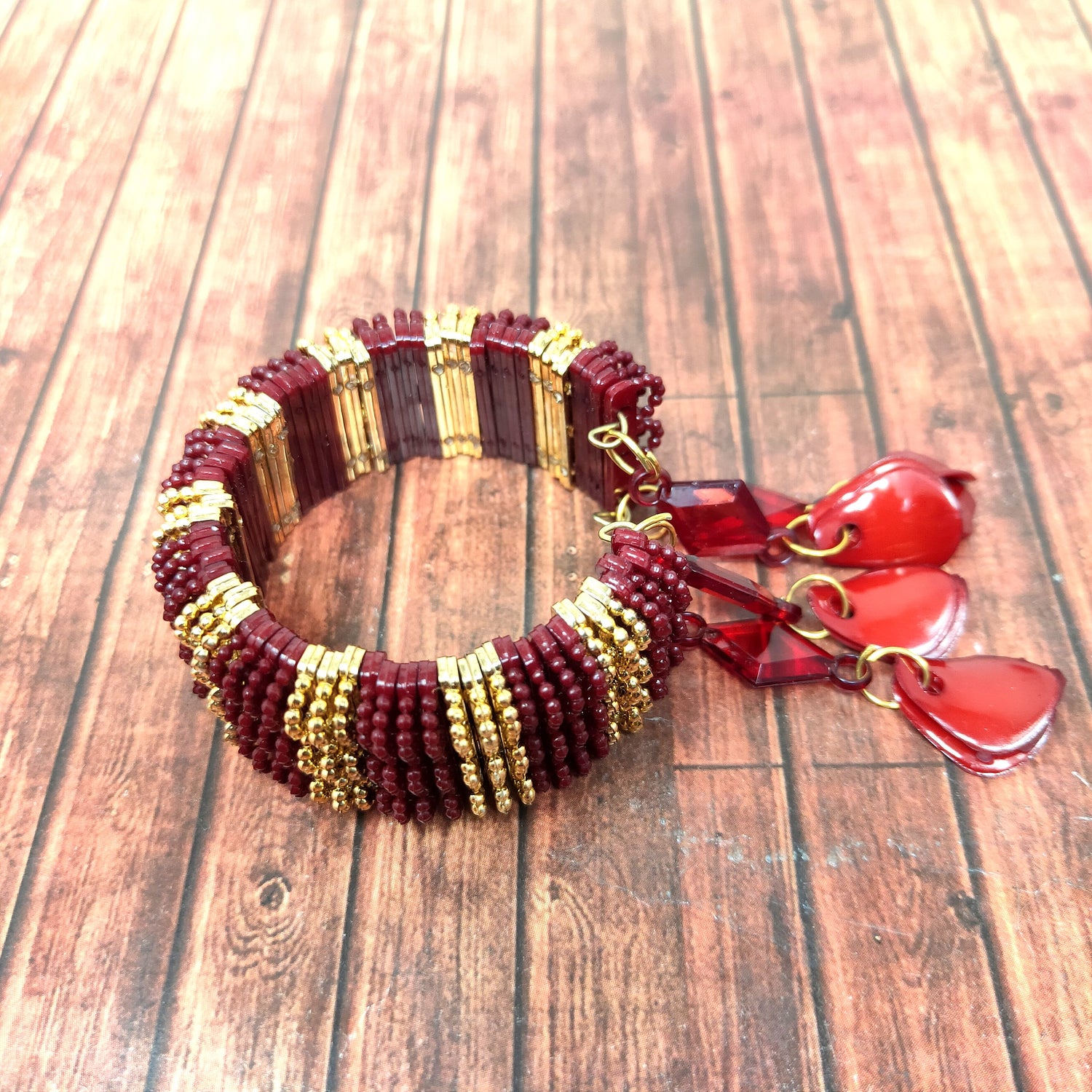 Beautiful bracelet design for girls with latkan  Bead jewellery, Beaded  jewelry, Bracelet designs
