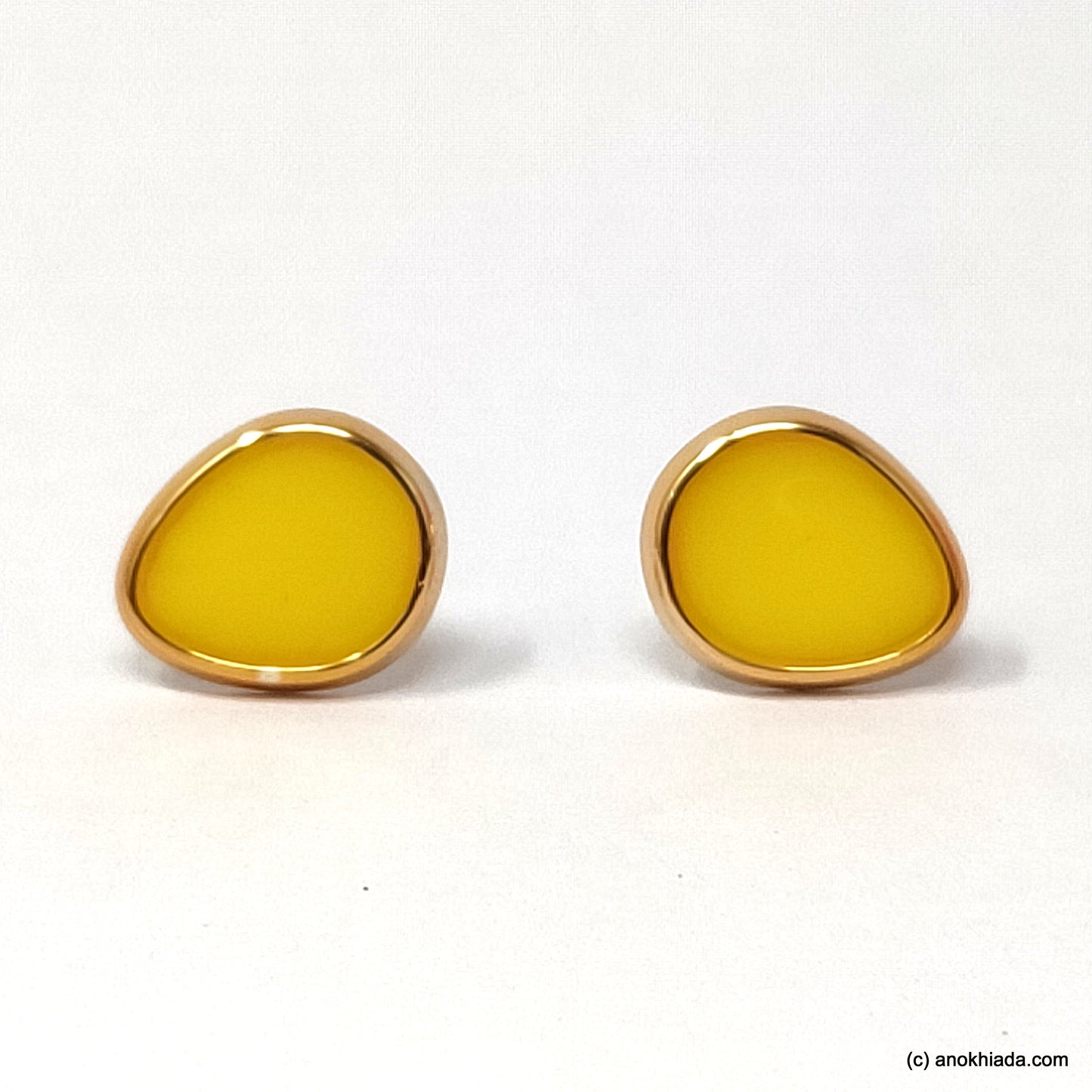 Anokhi Ada Yellow Pear Drop Shaped Small Plastic Stud Earrings for Girls ( AR-19m)