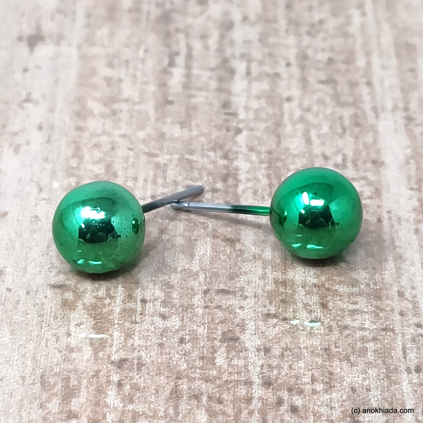 Anokhi Ada Round Small Plastic Stud Earrings for Girls ( Green, AR-23i)