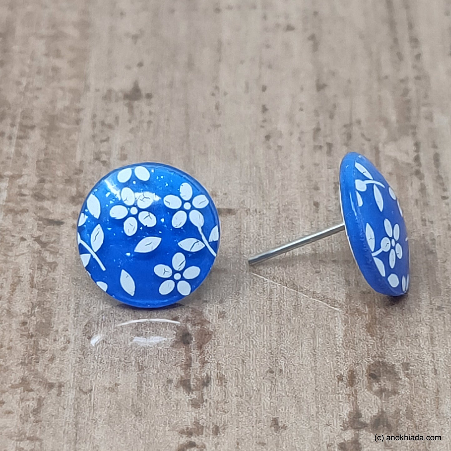 Anokhi Ada Small Round Plastic Stud Earrings for Girls ( Blue, AR-27c )
