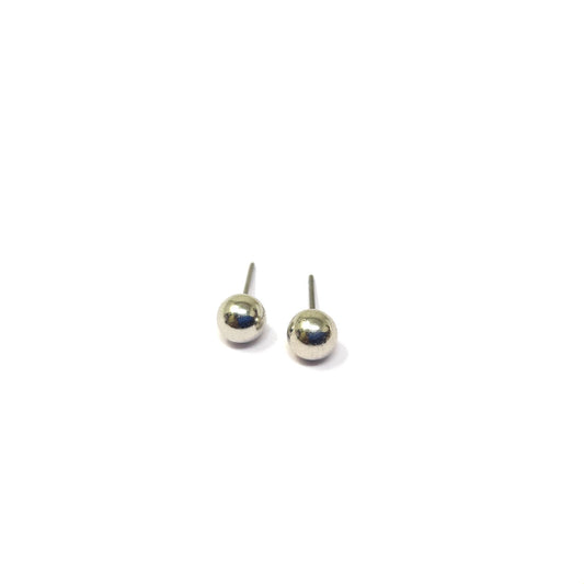 Anokhi Ada Round Metal Stud Earrings for Girls ( Silver, AS-02B )