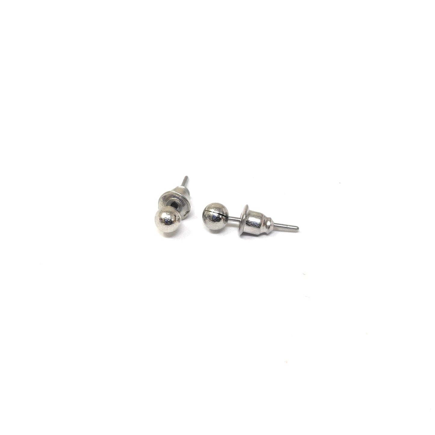 Anokhi Ada Round Metal Stud Earrings for Girls ( Silver, AS-02C )