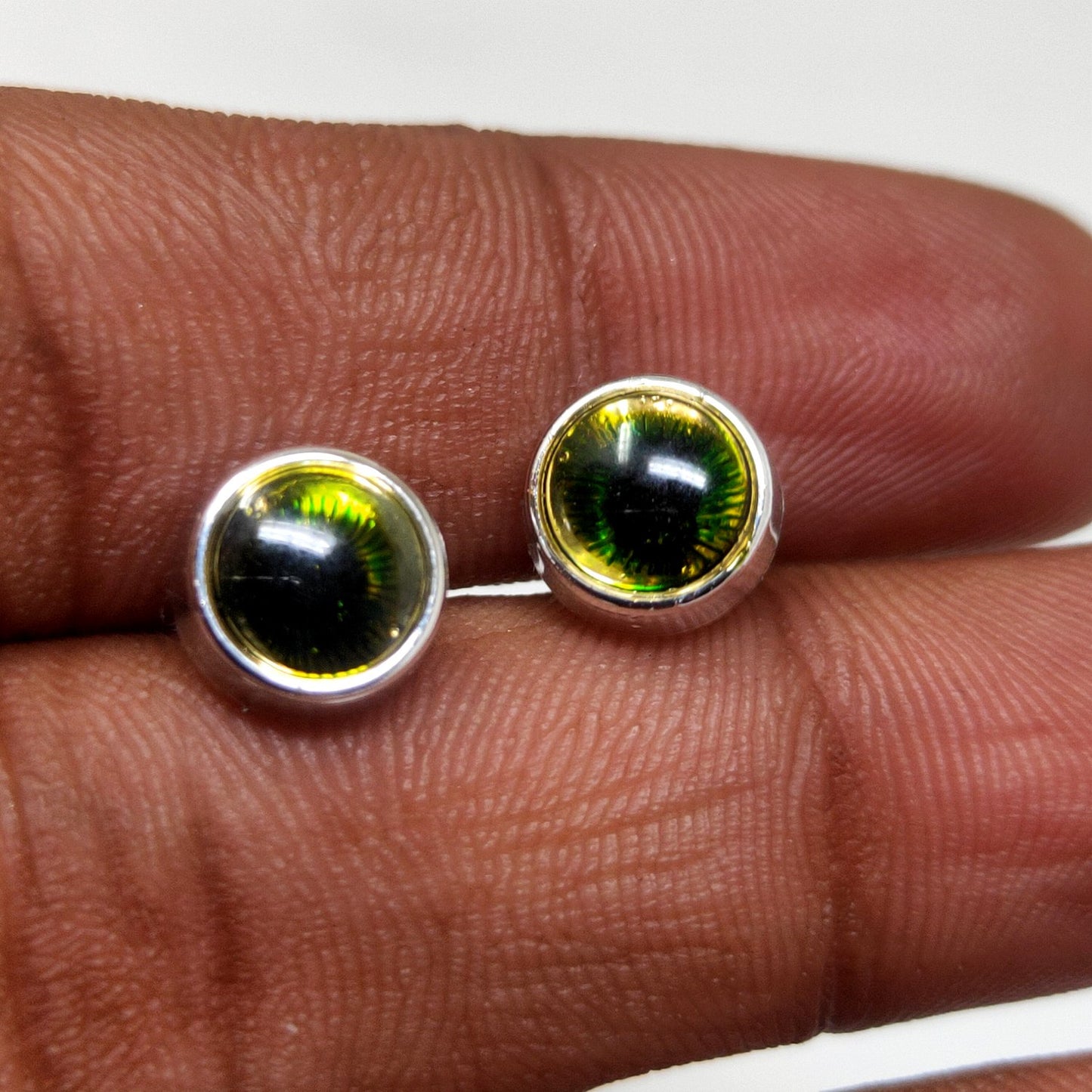 Anokhi Ada Green Small Round Plastic Stud Earrings for Girls (AS-05B)