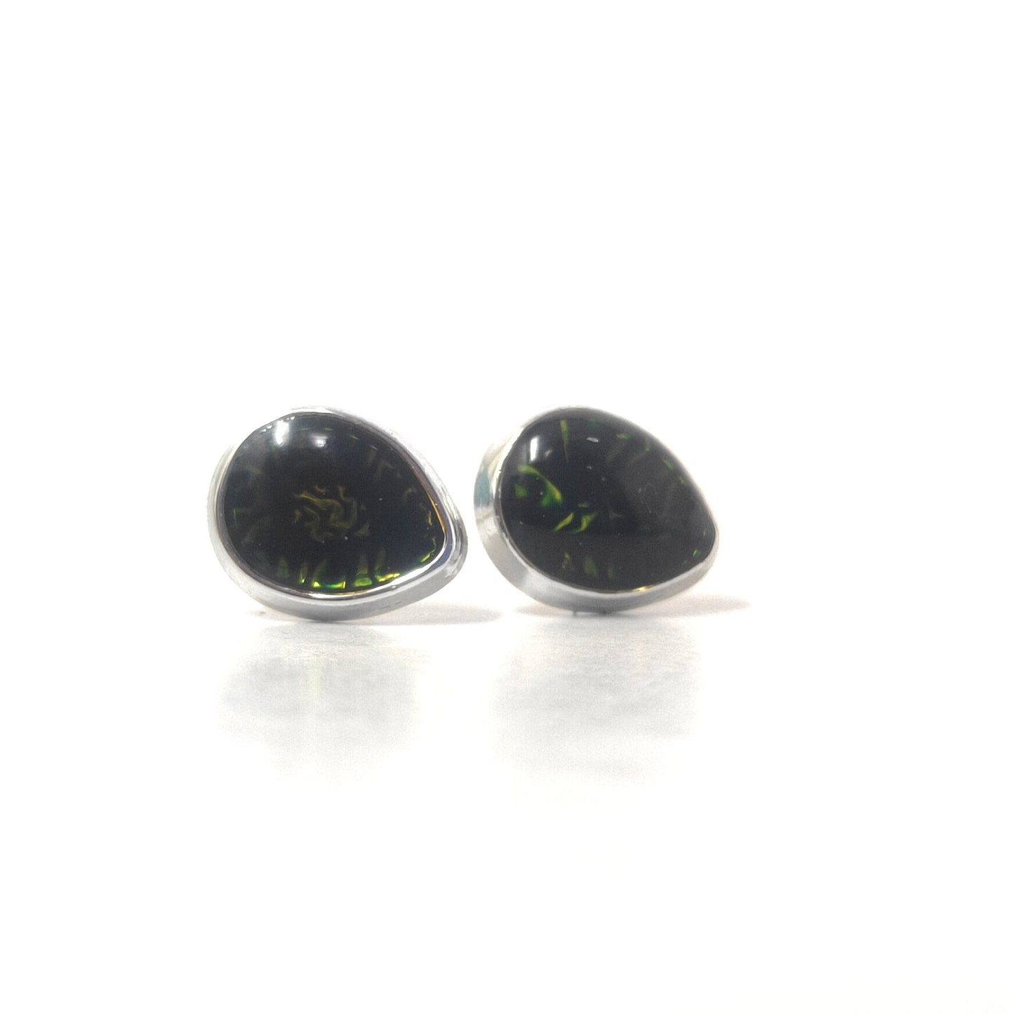 Anokhi Ada Green Small Drop Plastic Stud Earrings for Girls (AS-05G)
