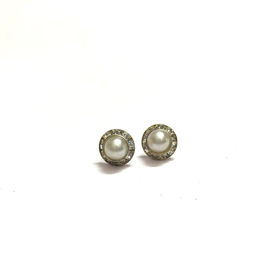 Anokhi Ada Fancy Small Round Stud Earrings for Girls ( White, AS-06Q )