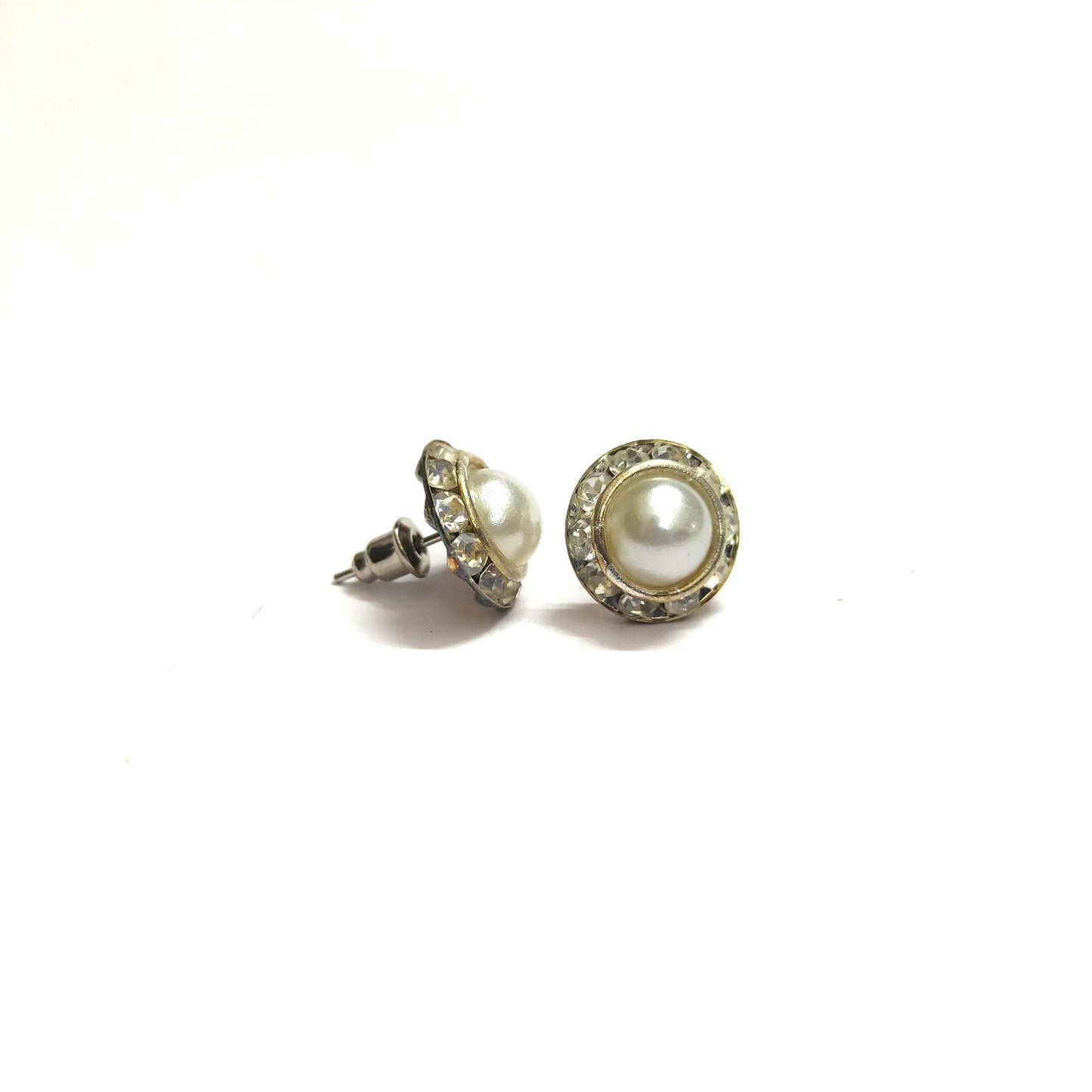 Anokhi Ada Fancy Small Round Stud Earrings for Girls ( White, AS-06R )