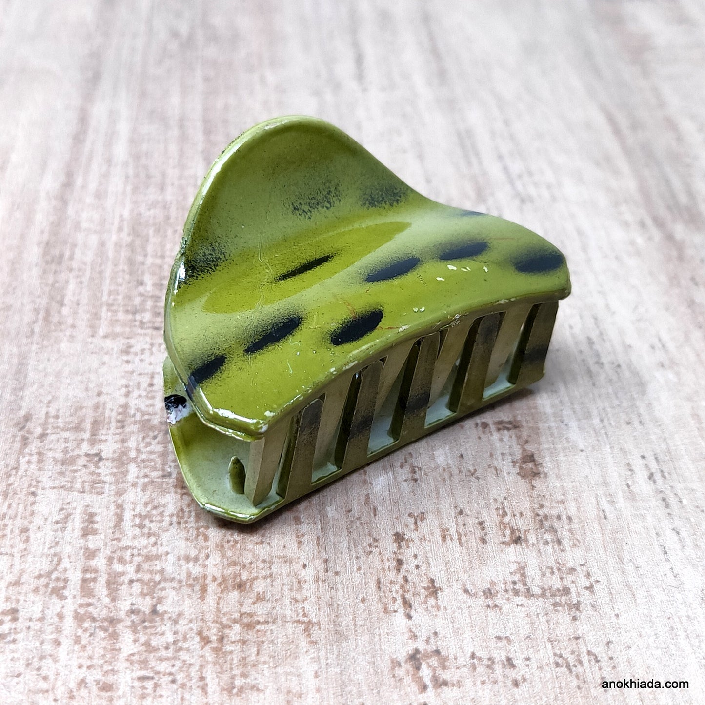 Tiger Print Plastic Green Hair Clutcher / Hair Claw for Girls and Women (98-09C Clutcher)