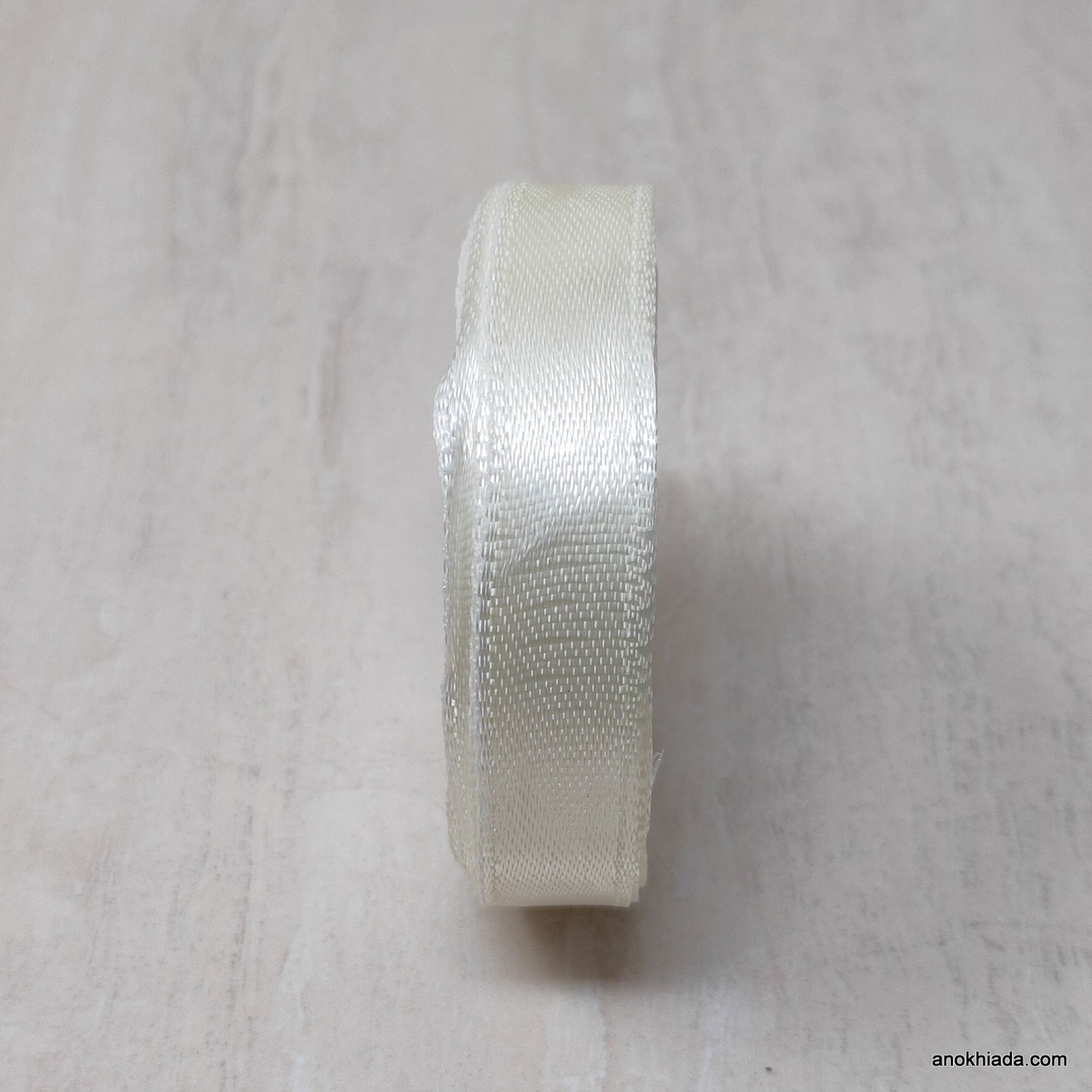 1/2 Inch (12.5 mm) Off White Satin Ribbon (030)