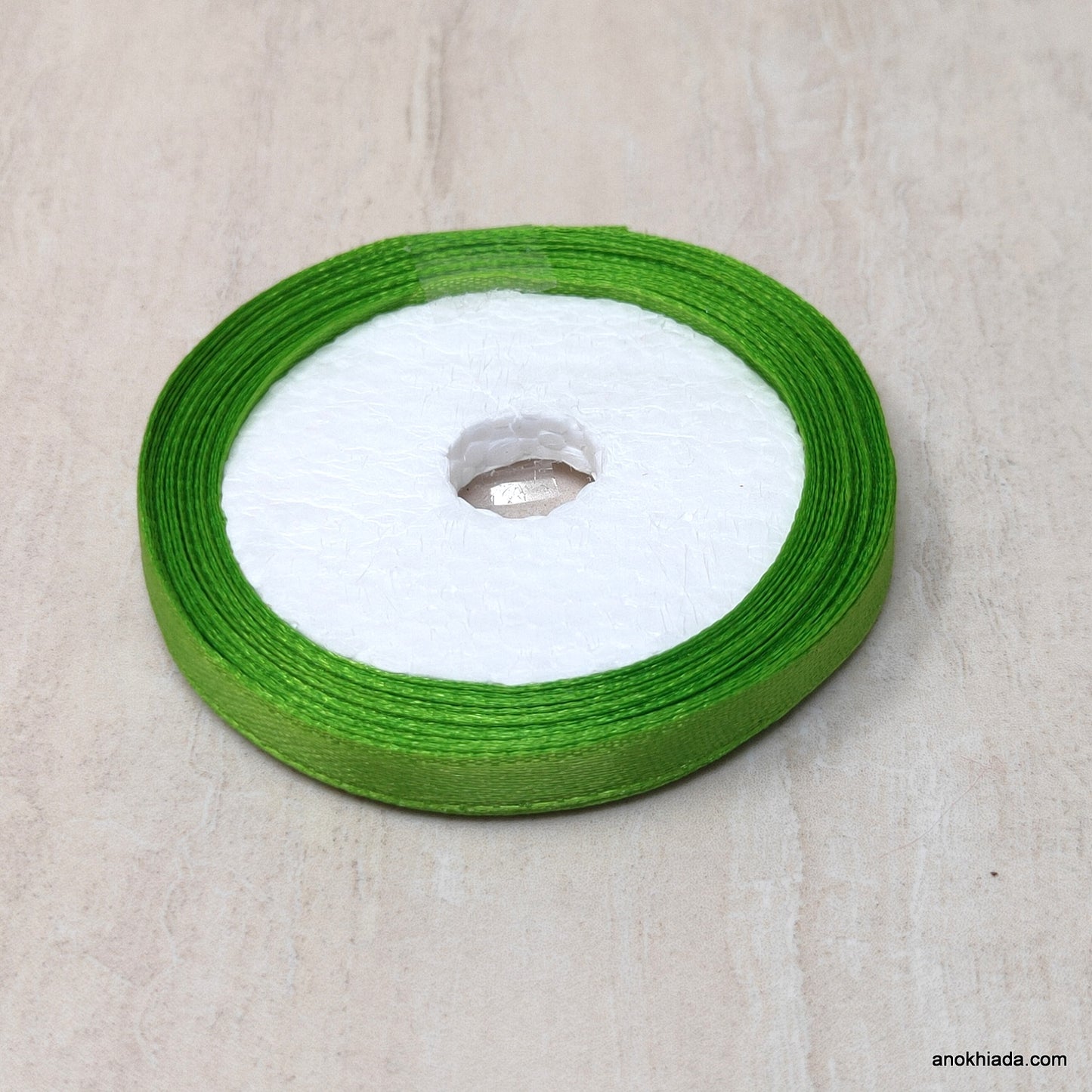 1/4 Inch (6.5 mm) Green Satin Ribbon (031)